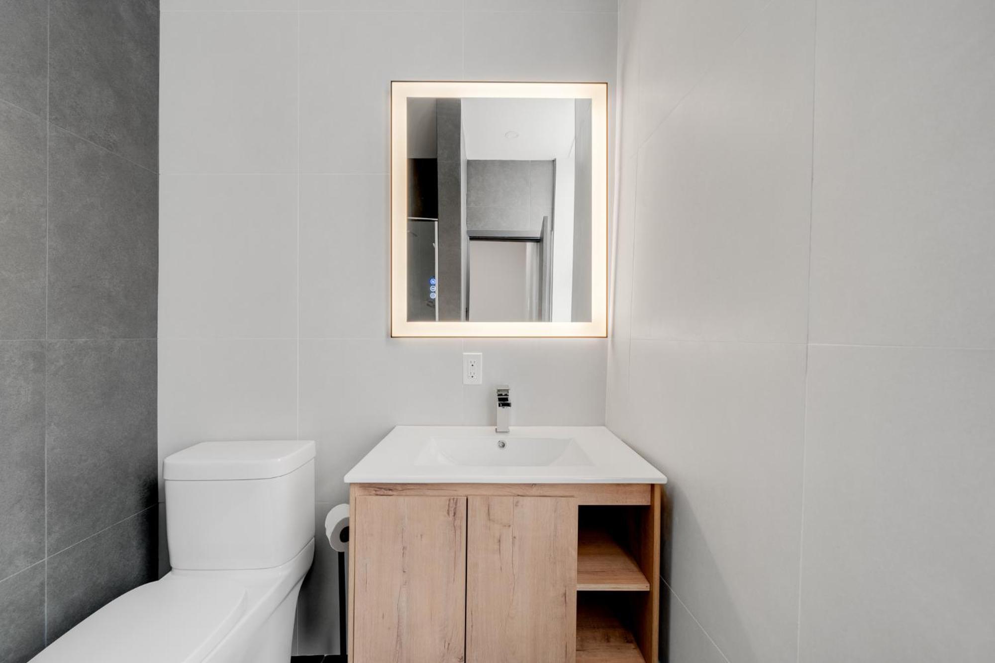 Lift Hotel Montréal Eksteriør billede